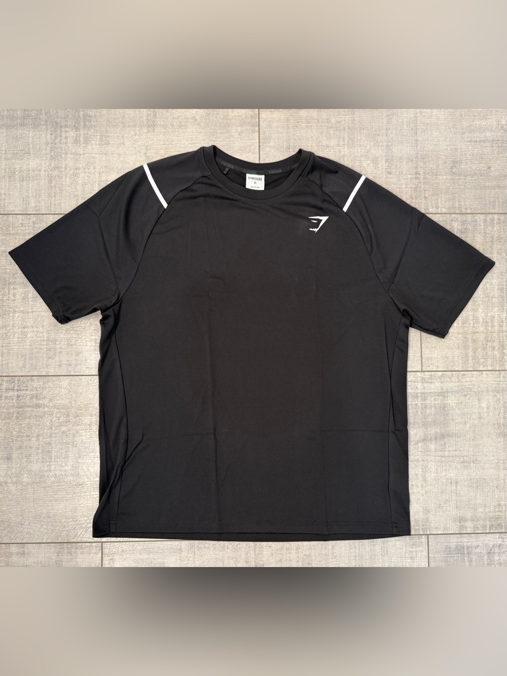 Men's Gymshark Arrival Contrast T-Shirt 100% Polyester Black Regular Fit XL